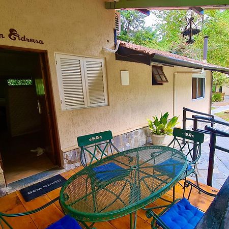 Pousada Casa Mantiqueira - Proxima Ao Capivari E Opcoes De Hidromassagem Campos do Jordao Exterior photo